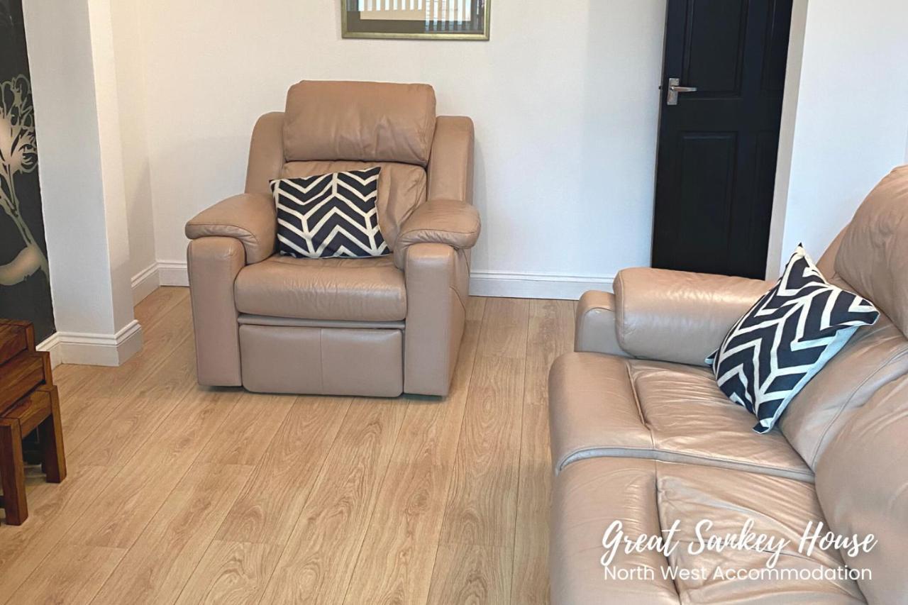 Great Sankey Serviced Accommodation Warrington Exterior foto