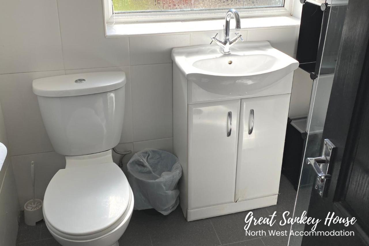 Great Sankey Serviced Accommodation Warrington Exterior foto